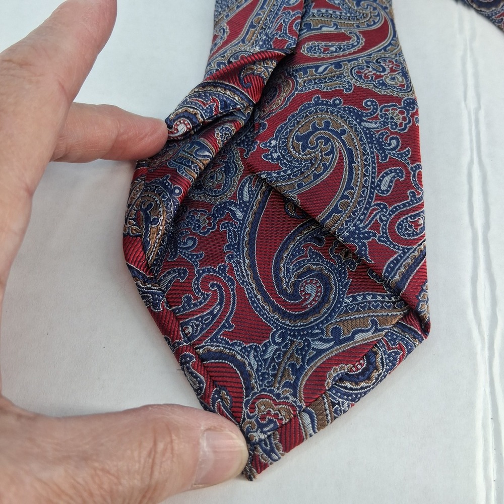 Jos. A. Bank Necktie Mens OS Red Paisley Reserve 100% Silk Classic Woven Tie - Picture 5 of 10